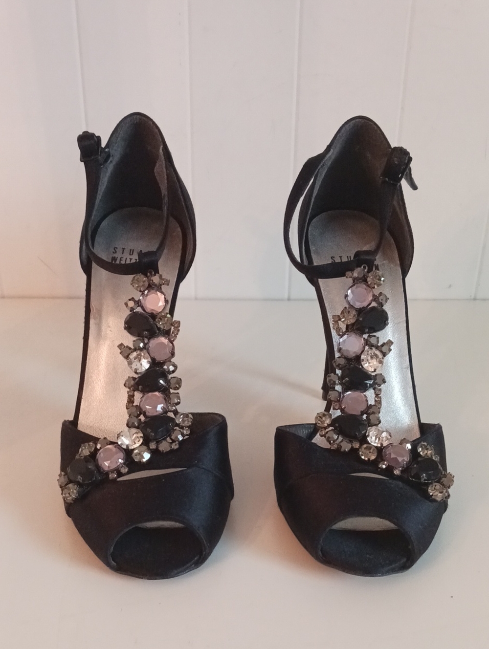STUART WEITZMAN NEW BLK BEADED HEELS SANDALS